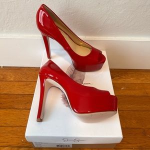 Jessica Simpson JS- Carri lipstick Patent Platform Pumps BRAND NEW